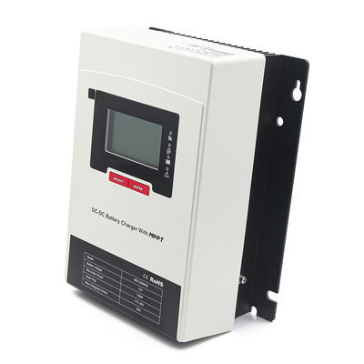 Giá tốt. Bộ sạc pin xe hơi 12Vdc DC DC 30A với bộ điều khiển năng lượng mặt trời MPPT IP32 trực tuyến